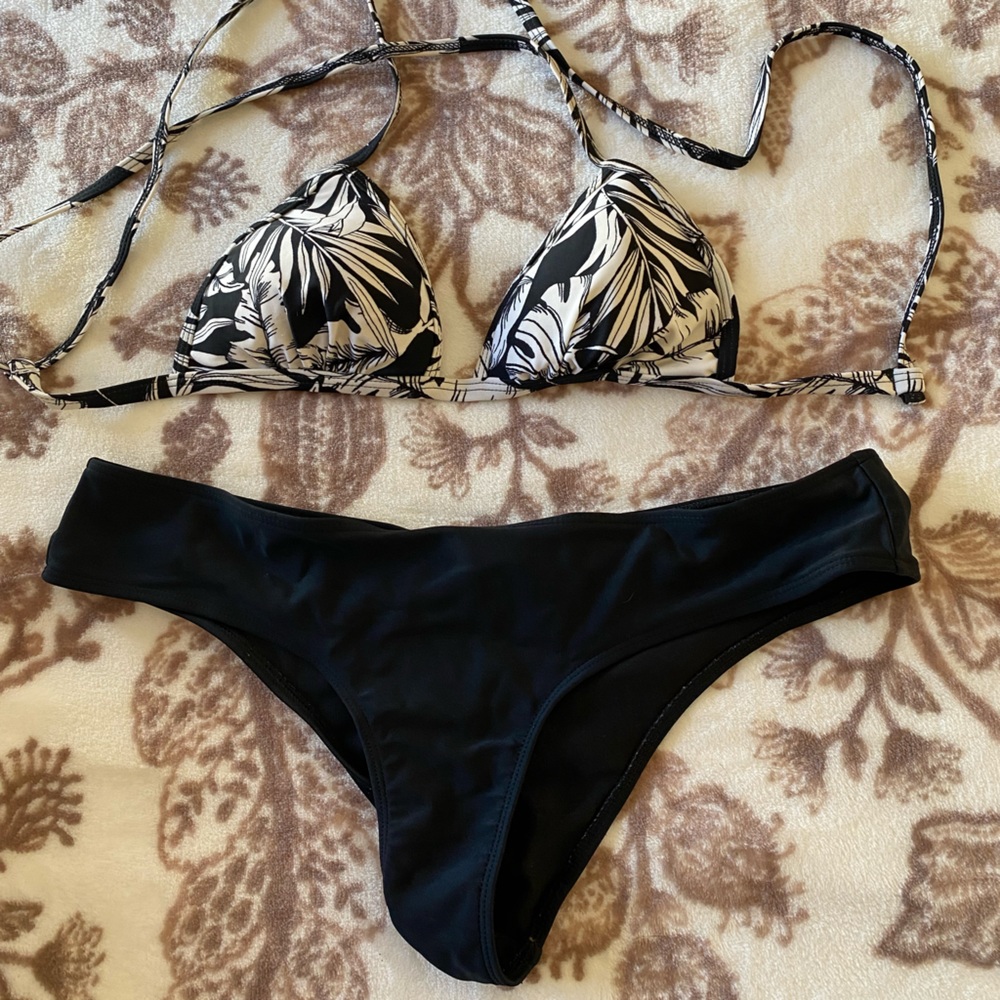 Hollister Bikini Size S